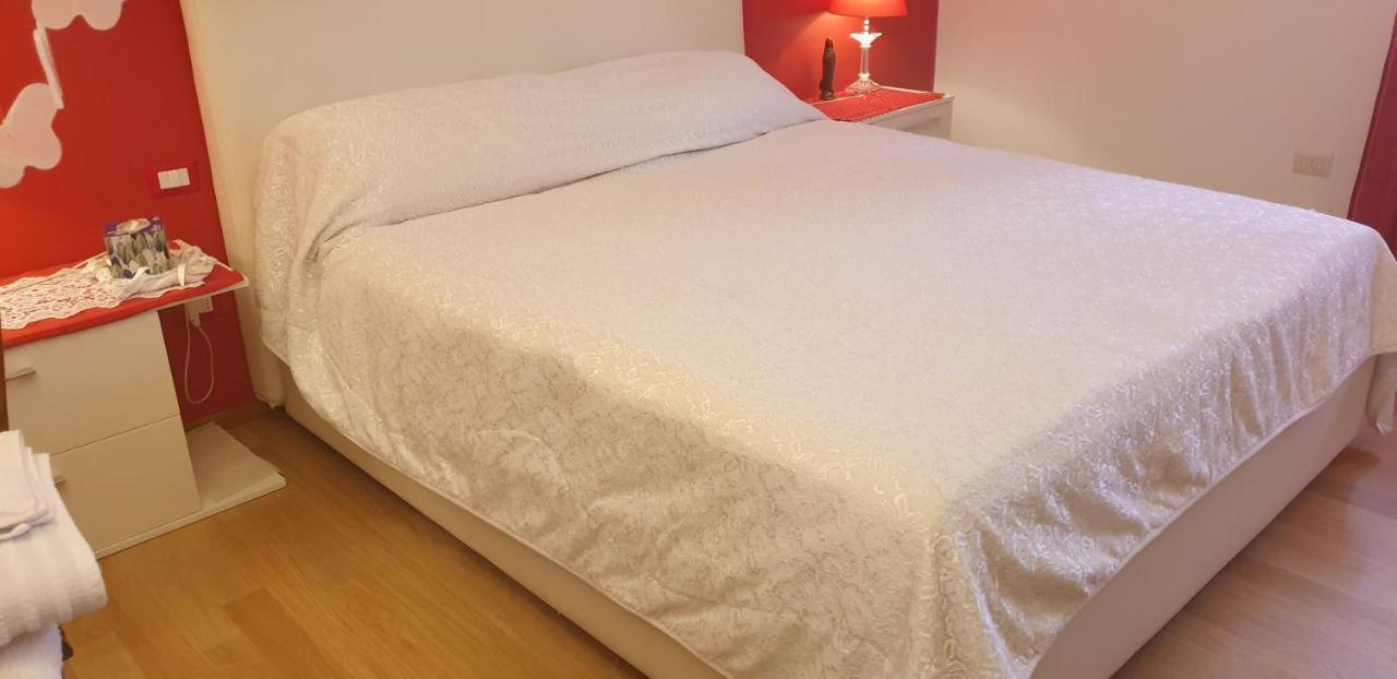 Monteceneri 9 B&B Rho Eksteriør billede