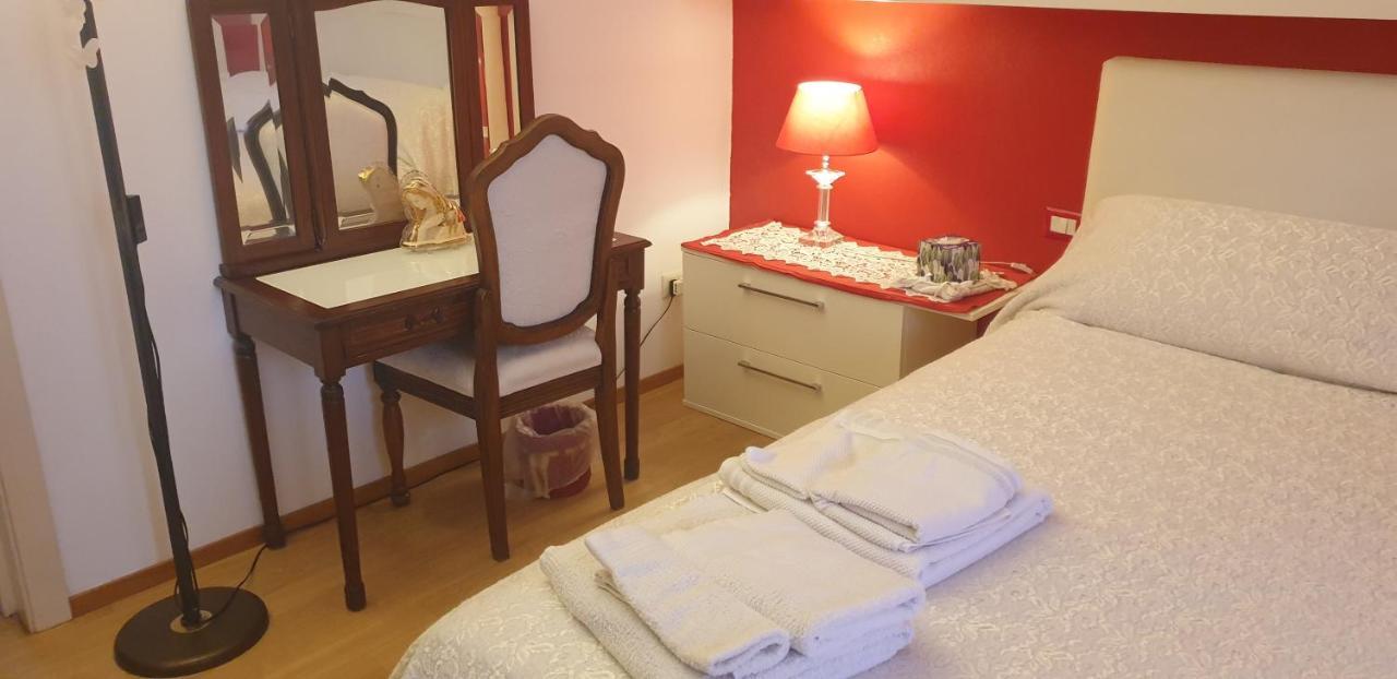 Monteceneri 9 B&B Rho Eksteriør billede